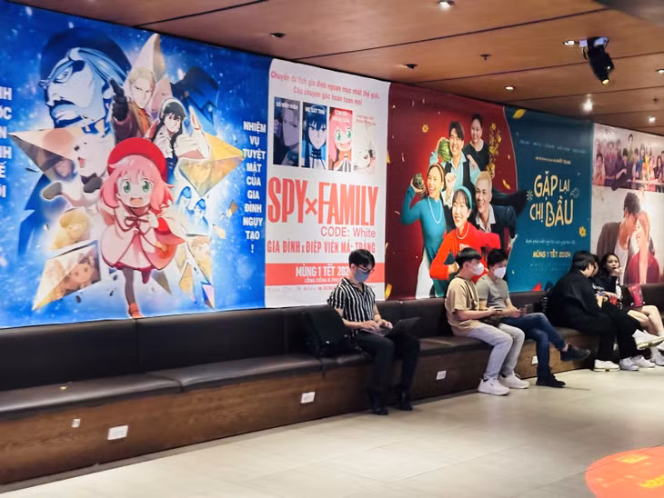 Poster quảng cáo phim Tết 2024 tại rạp CGV.