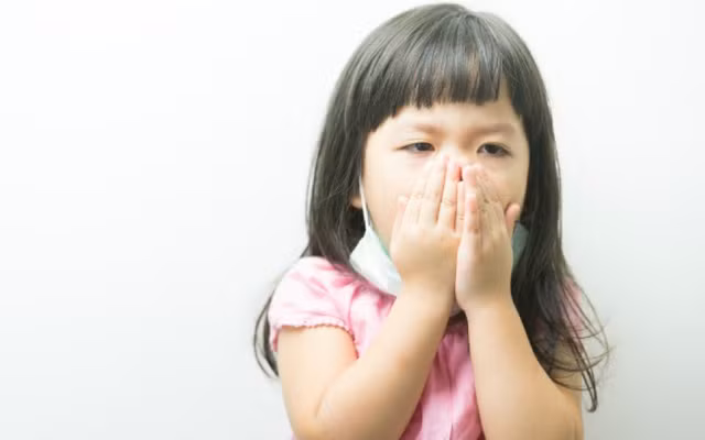 Ho là một triệu chứng thường gặp ở trẻ em với nhiều nguyên nhân khác nhau.