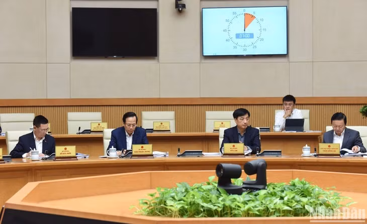 Các đại biểu tham dự phiên họp.