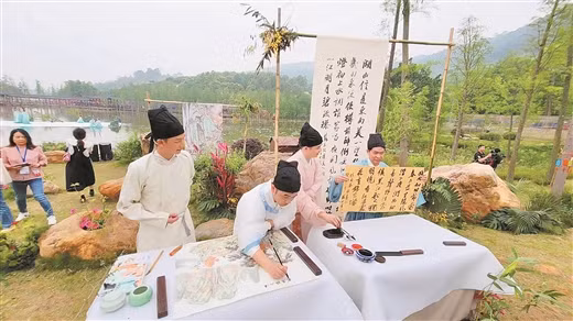 Diễn dịch thơ tại “Hội thơ Lan Đình”.