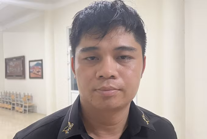 Hùng lúc bị bắt. Ảnh: Công an cung cấp