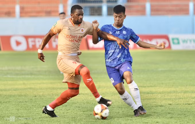 Chiến thắng trước Khánh Hòa giúp CAHN lấy lại tự tin sau ba trận hòa và thua tại V-League, sẵn sàng cho màn tiếp đón á quân Hải Phòng. Ảnh: Hoàng Minh