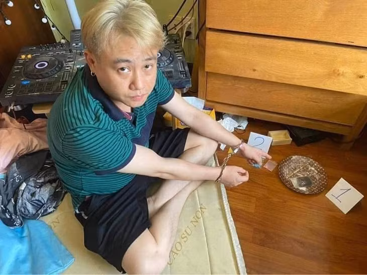 Diễn viên Hữu Tín