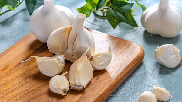 Tỏi là loại gia vị được đánh giá cao. Ảnh minh họa: Chopra