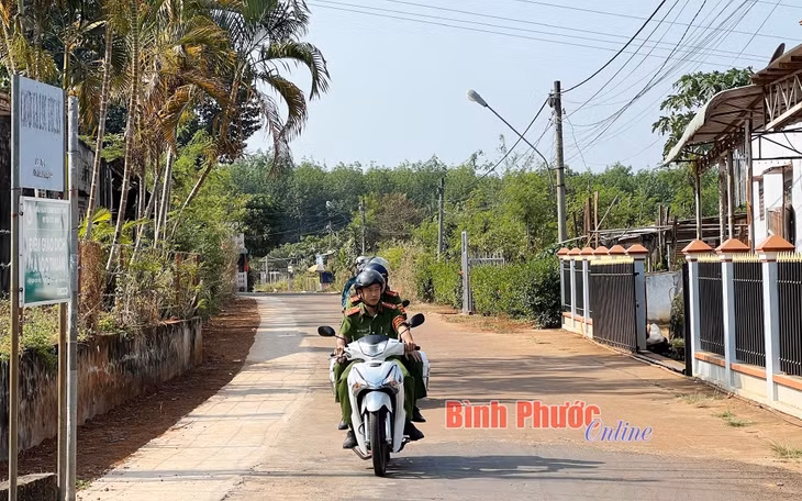 Người dân xã Lộc Thuận an tâm về an ninh chính trị, trật tự an toàn xã hội trên địa bàn