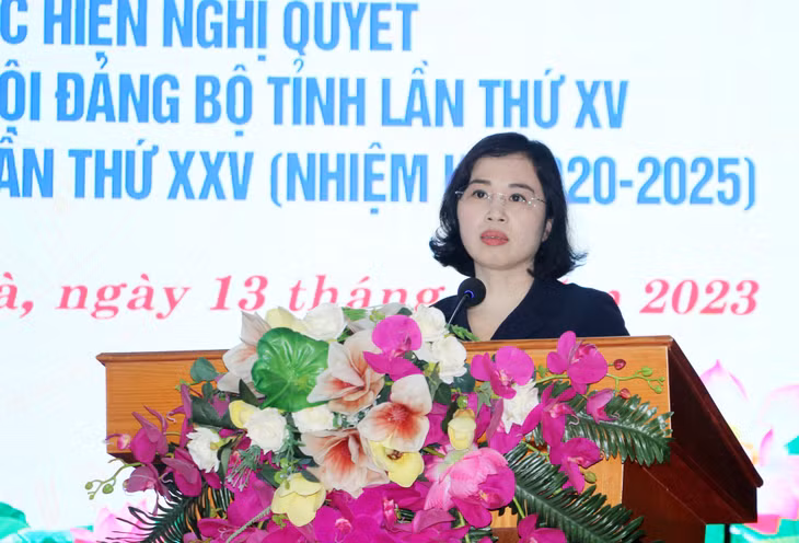 Đồng chí Trịnh Thị Minh Thanh, Phó Bí thư Tỉnh ủy, phát biểu chỉ đạo hội nghị.
