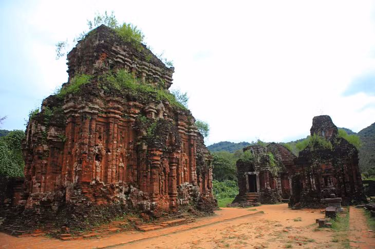 10 điểm không thể bỏ lỡ nếu đi xuyên Việt ảnh 6