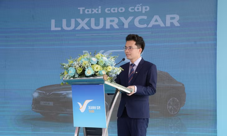 Ông Nguyễn Văn Thanh, Tổng giám đốc Công ty GSM giới thiệu về dịch vụ Taxi Xanh SM sẽ chính thức triển khai tại TP.HCM từ ngày 30/4/2023.