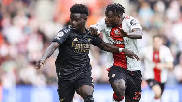 Arsenal cần thắng thuyết phục trên sân nhà.