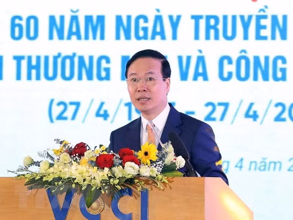 Chu tich nuoc: Moi doanh nhan phai luon tran tro voi van menh dat nuoc hinh anh 1