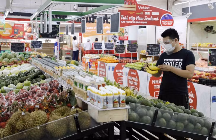 Thủ tướng yêu cầu đẩy mạnh xúc tiến thương mại, quảng bá sản phẩm, đa dạng hóa chuỗi cung ứng vật tư đầu vào và thị trường tiêu thụ nông sản. (Ảnh minh họa: TTXVN)