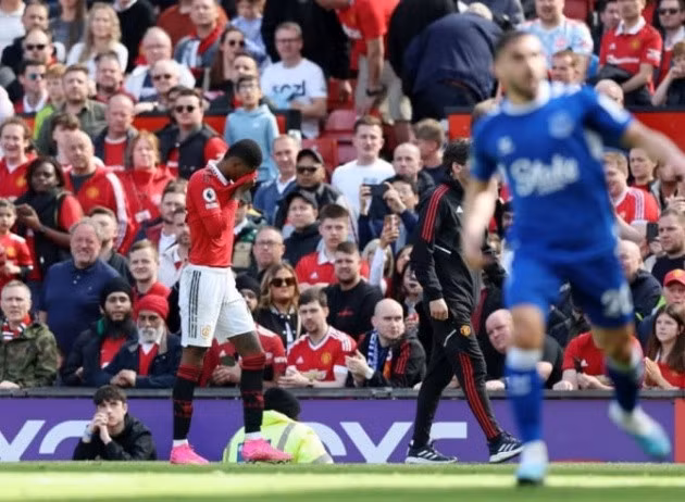 Rashford chấn thương.