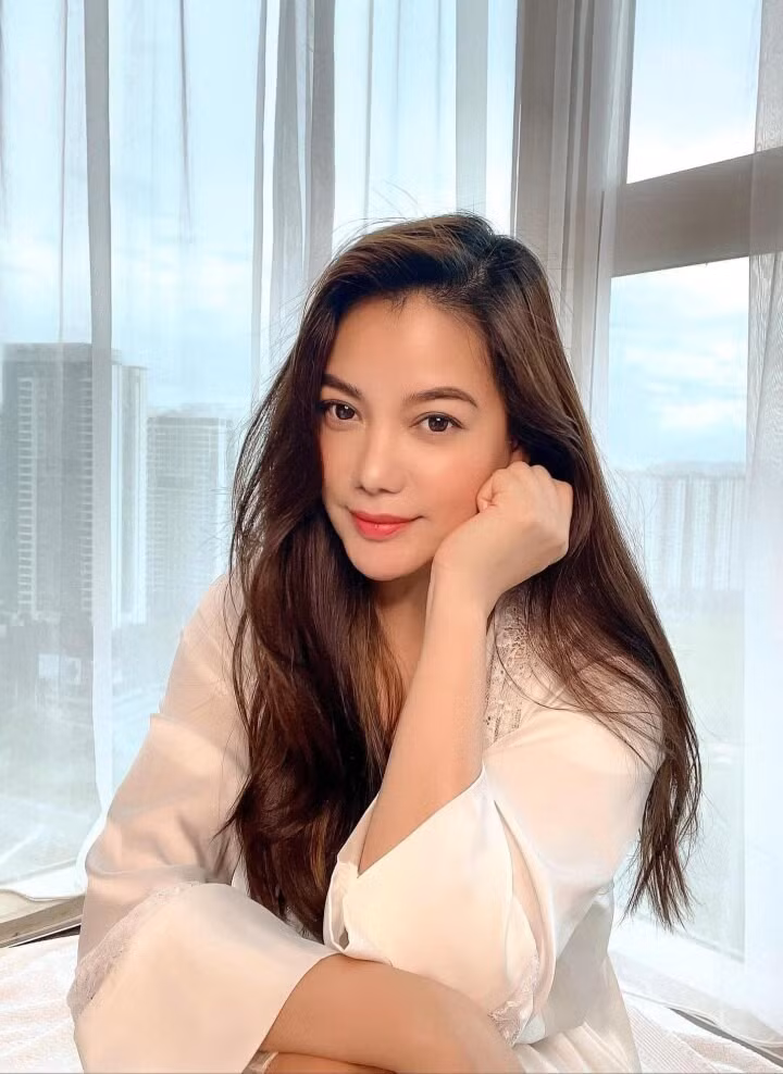 Ở tuổi 44, ngôi sao "Áo lụa Hà Đông" một thời được khen ngày càng trẻ đẹp.