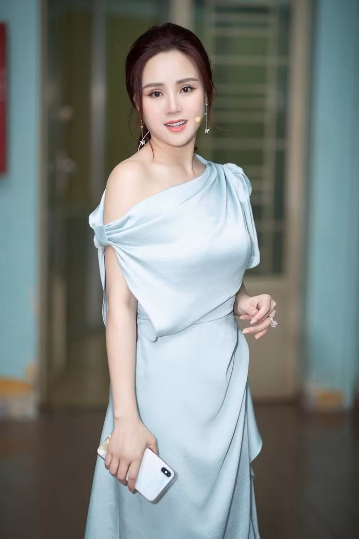Ca sĩ Vy Oanh.