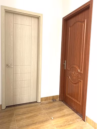 Phương Trang Window - Cửa nhựa giả gỗ cho không gian nội thất sang trọng và ấm cúng ảnh 1