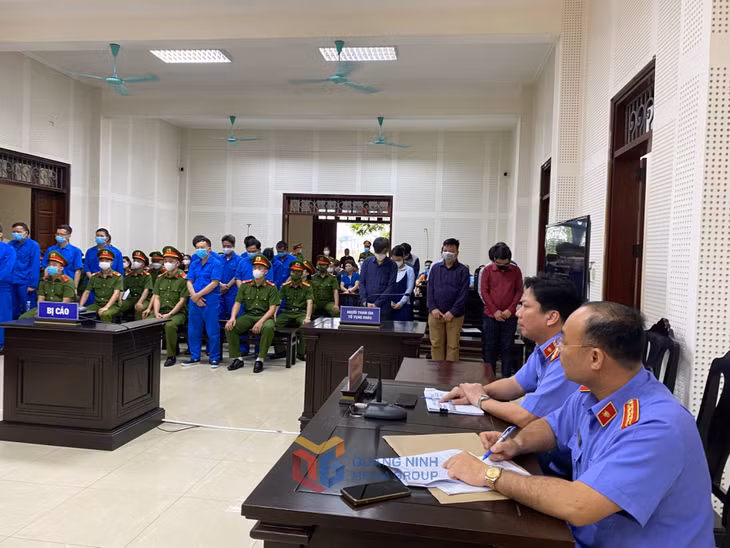 Quang cảnh buổi tuyên án.