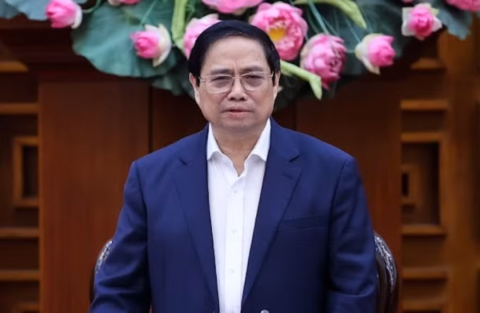 Thủ tướng Phạm Minh Chính phát biểu tại cuộc họp thường trực Chính phủ về lãi suất, trái phiếu doanh nghiệp và bất động sản, ngày 25/4. Ảnh: VGP