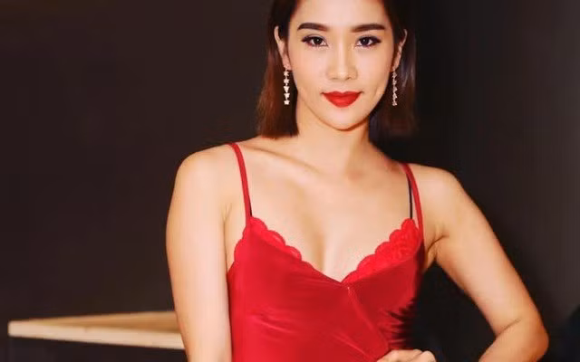 Phạm Lịch diễn live gây tranh luận. Ảnh: Internet.
