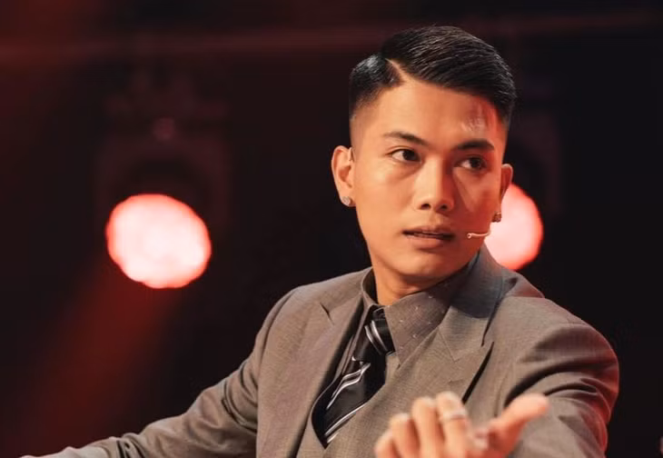 BigDaddy sẽ thử sức vai trò HLV Rap Việt mùa 3. Trước đó, anh từng đảm nhận vai trò tương tự ở King of Rap, song không để lại nhiều dấu ấn. Sau hơn 10 năm chơi rap, BigDaddy đã có chỗ đứng vững chắc trên thị trường nhạc Việt. So với khi làm HLV King of Rap, nam rapper cần cải thiện độ linh hoạt trong khâu "ăn nói" để bắt kịp sóng Rap Việt.
