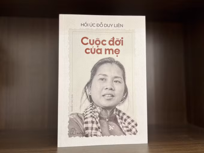 Sách "Hồi ức Đỗ Duy Liên - Cuộc đời của mẹ" dài 360 trang. Ảnh: NXB cung cấp