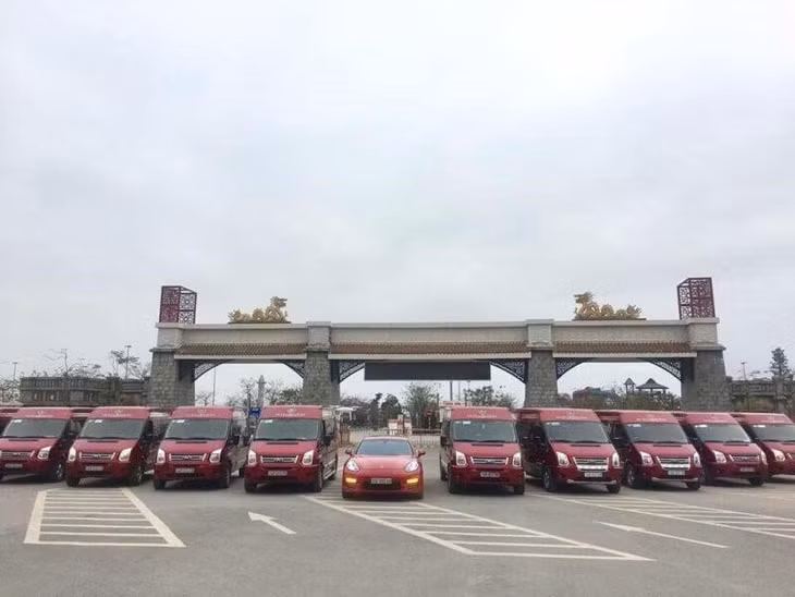 Lựa chọn xe limousine cho tuyến Hà Nội - Hạ Long.