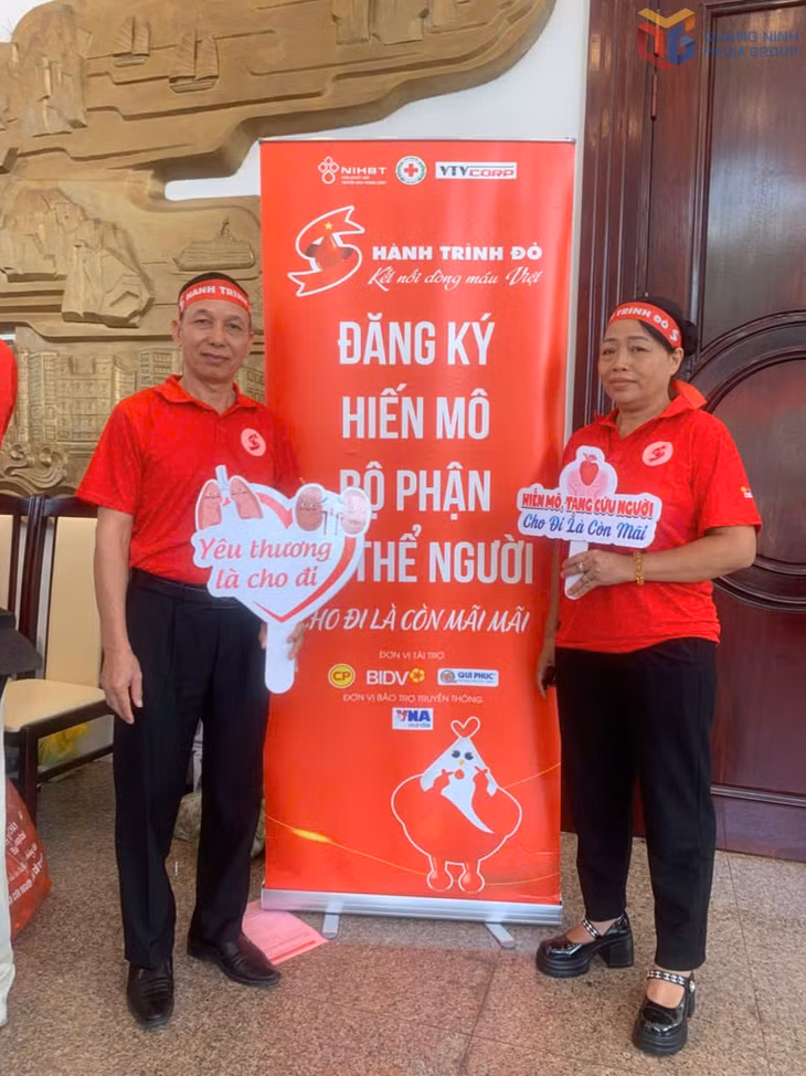 Ngày 18/7, vợ chồng bà Tuyết đã đăng ký hiến tạng.