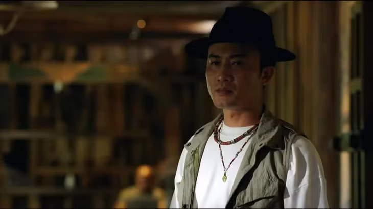 Doãn Quốc Đam trong phim.