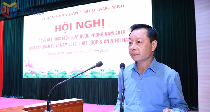 Đồng chí Lê Văn Ánh, Phó Chủ tịch UBND tỉnh phát biểu kết luận hội nghị.