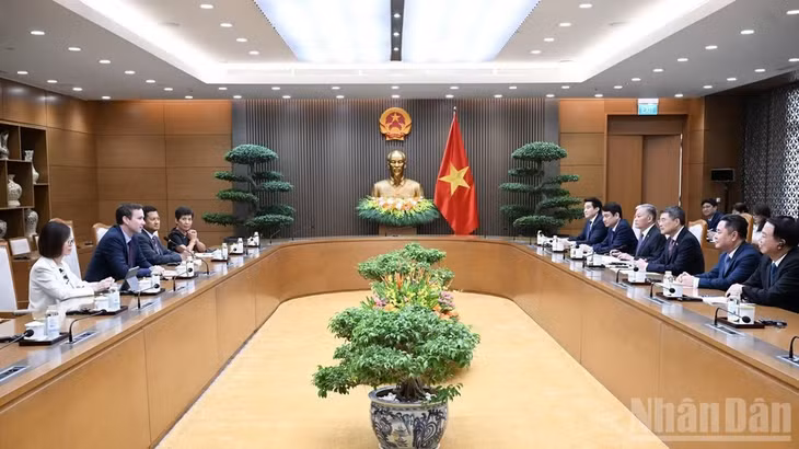 Quang cảnh buổi tiếp. (Ảnh: TRẦN HẢI)