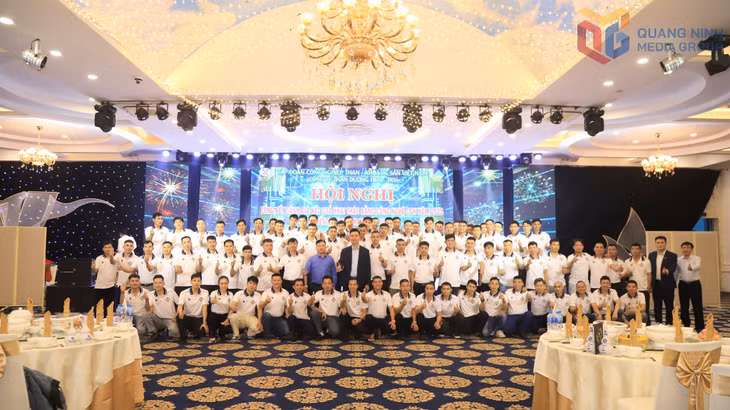 Tập thể cán bộ, công nhân viên PXKTCGH01 tại Hội nghị Tổng kết công tác cơ giới hóa năm 2025.
