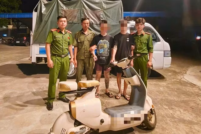 Các đối tượng gây án cùng tang vật. Ảnh: Công an Hải Phòng