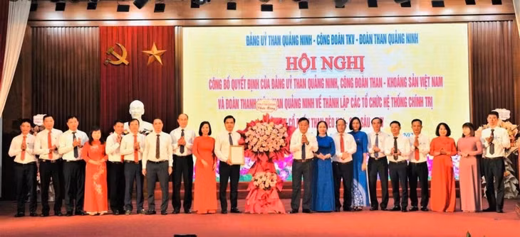BCH Đảng bộ Công ty Than Đèo Nai - Cọc Sáu - TKV ngày đầu hợp nhất.