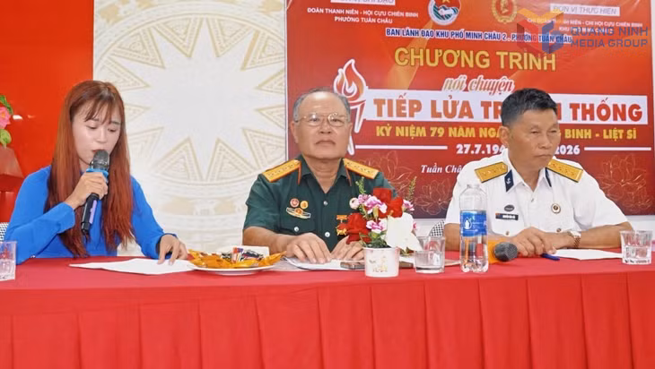 Đoàn thanh niên phường Tuần Châu tổ chức chương trình nói chuyện 