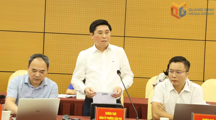Đại biểu thảo luận tại hội nghị.