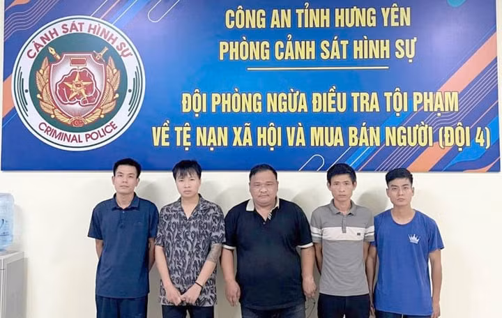 5 nghi phạm bị bắt giữ để điều tra về tội Đánh bạc