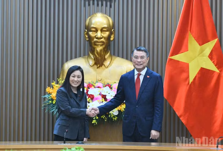 Thủ tướng Chính phủ Lê Minh Hưng và Đại sứ Hoa Kỳ tại Việt Nam Jennifer Wicks. (Ảnh: THANH GIANG)