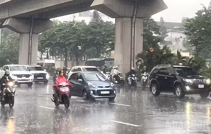 Dự báo khu vực Hà Nội có mưa rào và rải rác dông. (Ảnh minh họa: Đ.T)