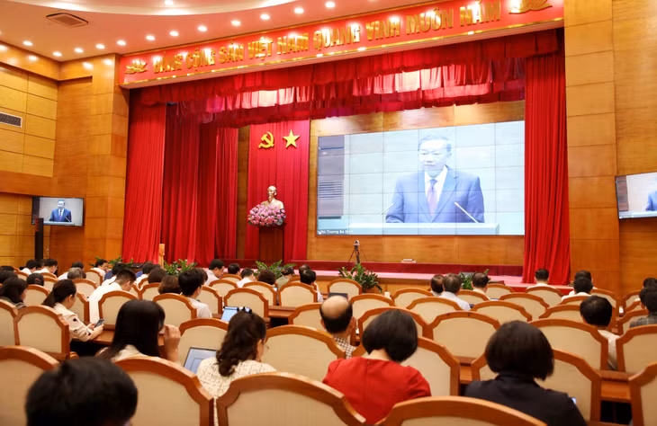 Quang cảnh hội nghị tại điểm cầu Quảng Ninh.
