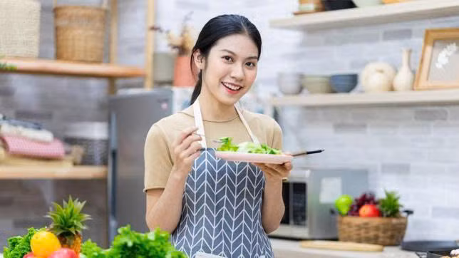 Ưu tiên chế độ ăn giàu thực phẩm nguyên bản.