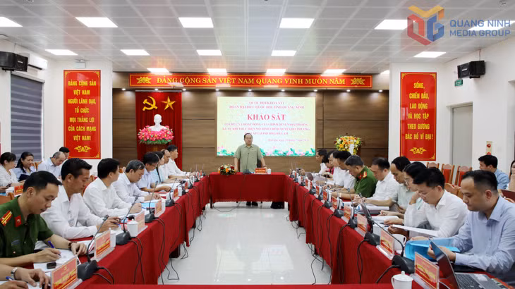 Đoàn ĐBQH tỉnh làm việc với Ban Thường vụ Đảng ủy phường Hà Lầm.