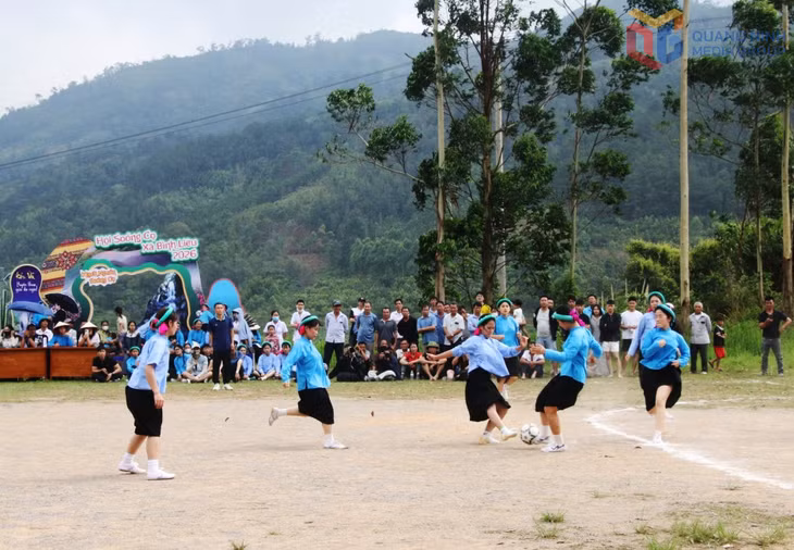 Bóng đá nữ dân tộc Sán Chỉ trở thành sản phẩm văn hóa du lịch đặc trưng của xã Bình Liêu, được tổ chức thường xuyên vào các dịp lễ hội, ngày hội, góp phần lan tỏa hình ảnh văn hóa, con người vùng cao đậm đà bản sắc.