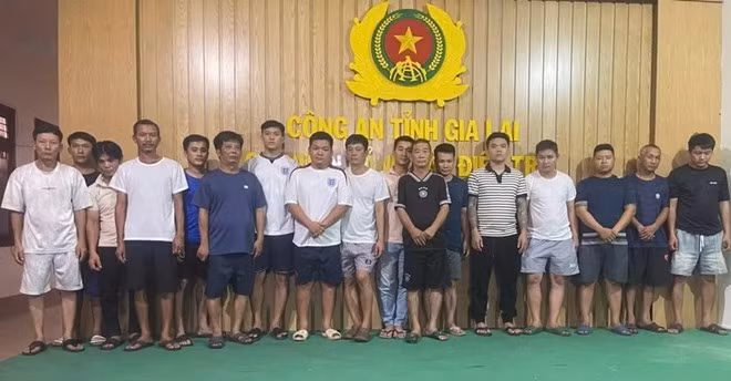 Công an tỉnh Gia Lai bắt giữ, triệu tập nhiều đối tượng liên quan đường dây cá độ bóng đá mùa World Cup 2026. Ảnh: Công an cung cấp