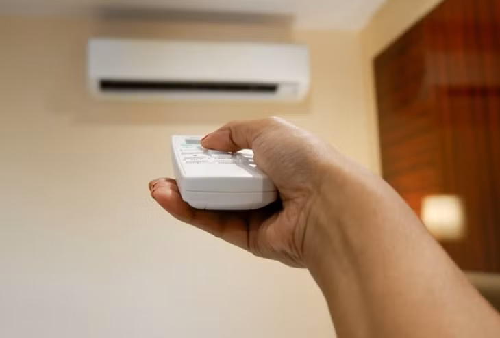 Kiểm tra khả năng làm lạnh thực tế có thể giúp hạn chế rủi ro khi mua điều hòa cũ.