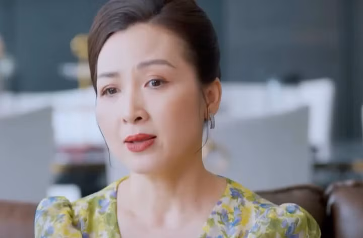 Năm 2025, chị tái xuất trong bộ phim “Gió ngang khoảng trời xanh”.