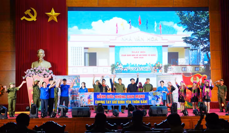 Phần thi xử lý tình huống của đội xã Ba Chẽ được đầu tư bài bản, kĩ lưỡng.