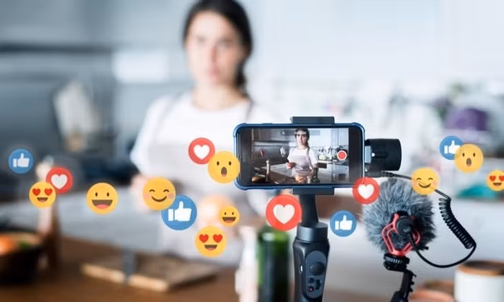 Nền tảng thương mại điện tử có cung cấp tính năng livestream bán hàng thì phải công khai quy chế hoạt động livestream bán hàng
