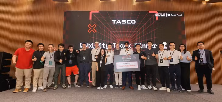 Trao giải, vinh danh các đơn vị chiến thắng.