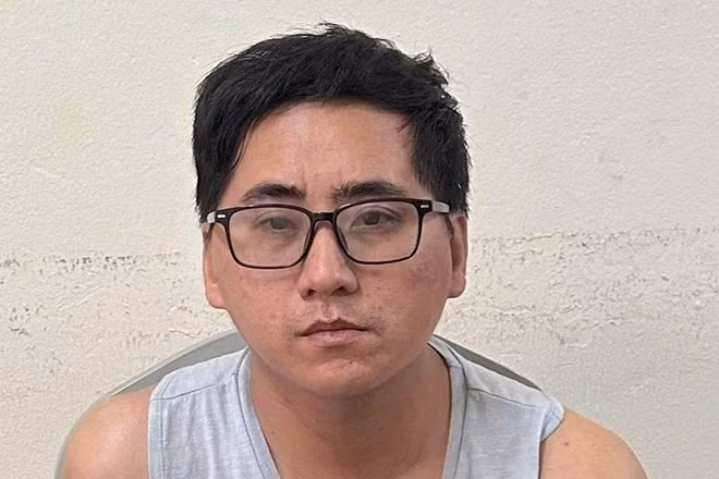 Hồ Đắc Quyết bị khởi tố về hành vi Dâm ô với người dưới 16 tuổi. Ảnh: Công an TP Hà Nội