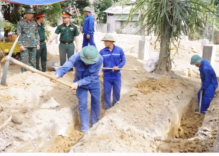 Hài cốt liệt sĩ được phát hiện khi đào móng nhà. (Ảnh: Sư đoàn 968)