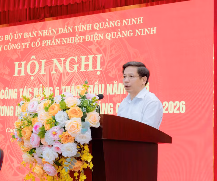 Đồng chí Nguyễn Tuấn Anh, Bí thư Đảng ủy, Chủ tịch HĐQT Công ty tiếp thu ý kiến chỉ đạo và phát biểu kết luận tại hội nghị.